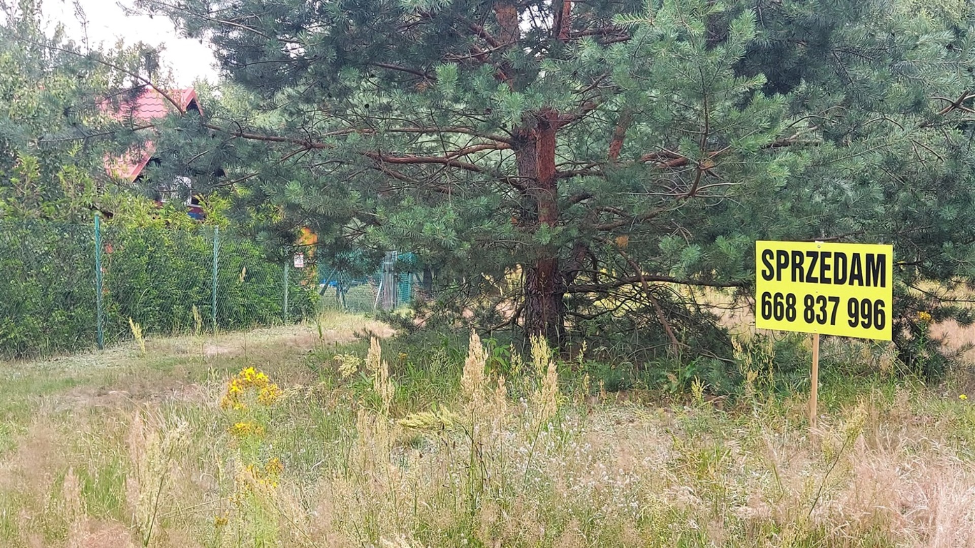 Działka na sprzedaż