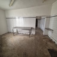 Lokal na sprzedaż