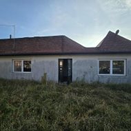 Hala na sprzedaż